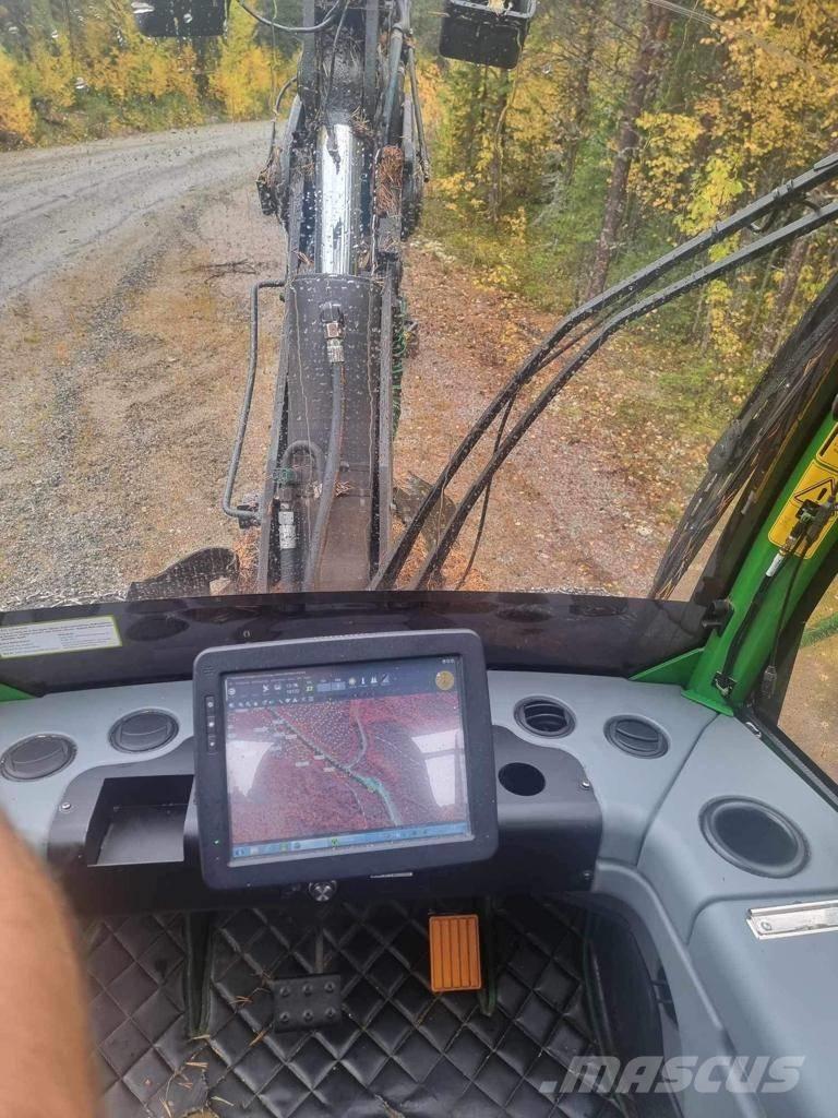 John Deere 1070 G Skovningsmaskiner