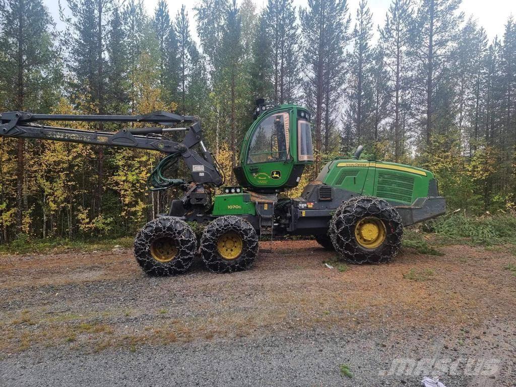John Deere 1070 G Skovningsmaskiner