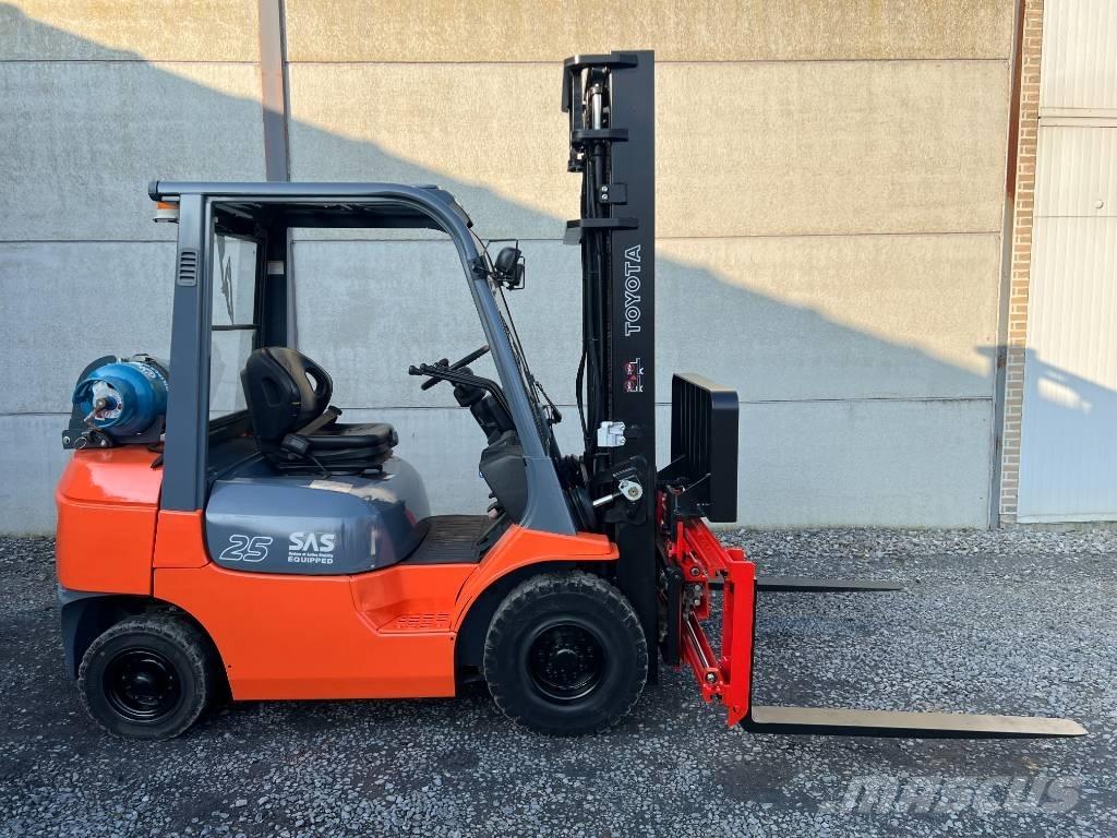 Toyota 42-7 FGF 25 LPG gaffeltrucks