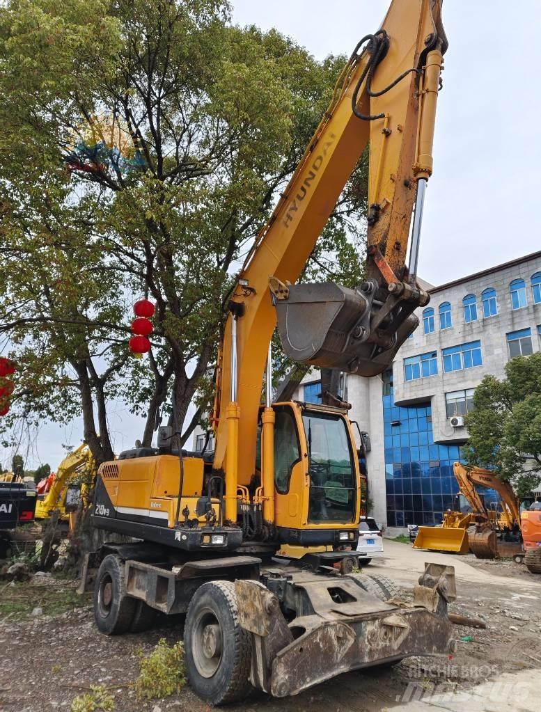 Hyundai R210W-9 Gravemaskiner på hjul