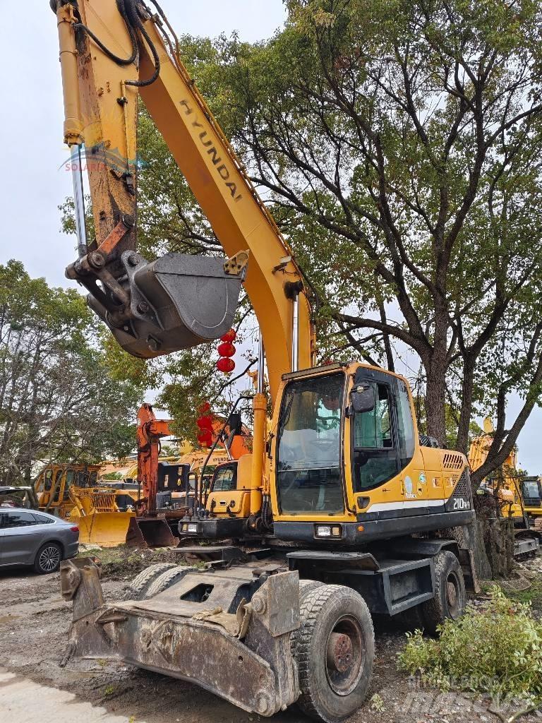 Hyundai R210W-9 Gravemaskiner på hjul