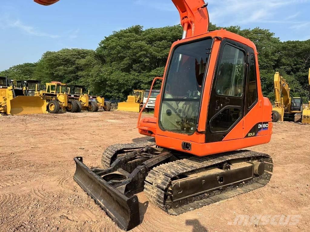 Doosan DH 80 Gravemaskiner på larvebånd