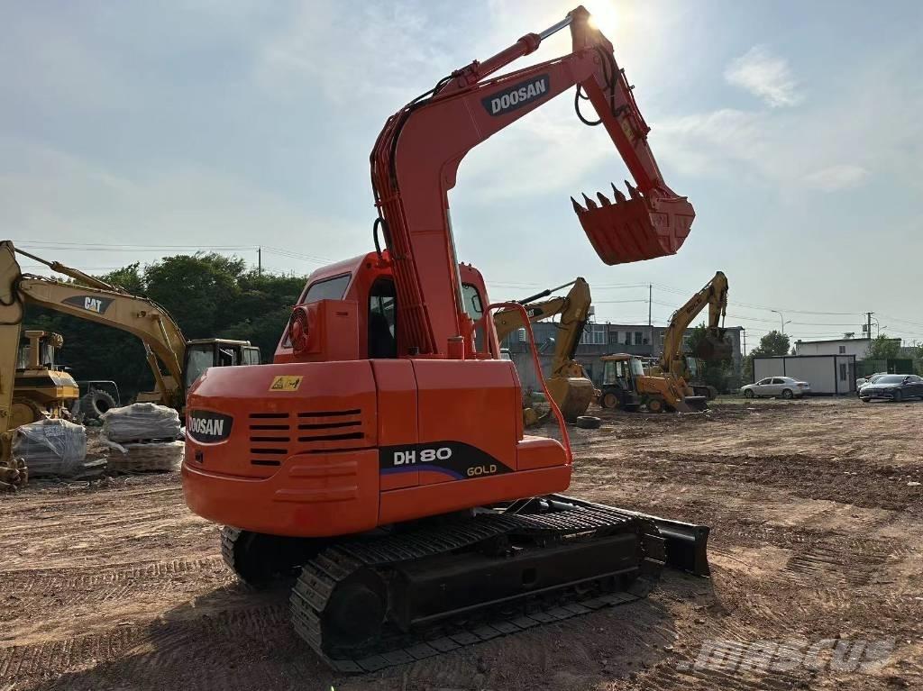 Doosan DH 80 Gravemaskiner på larvebånd