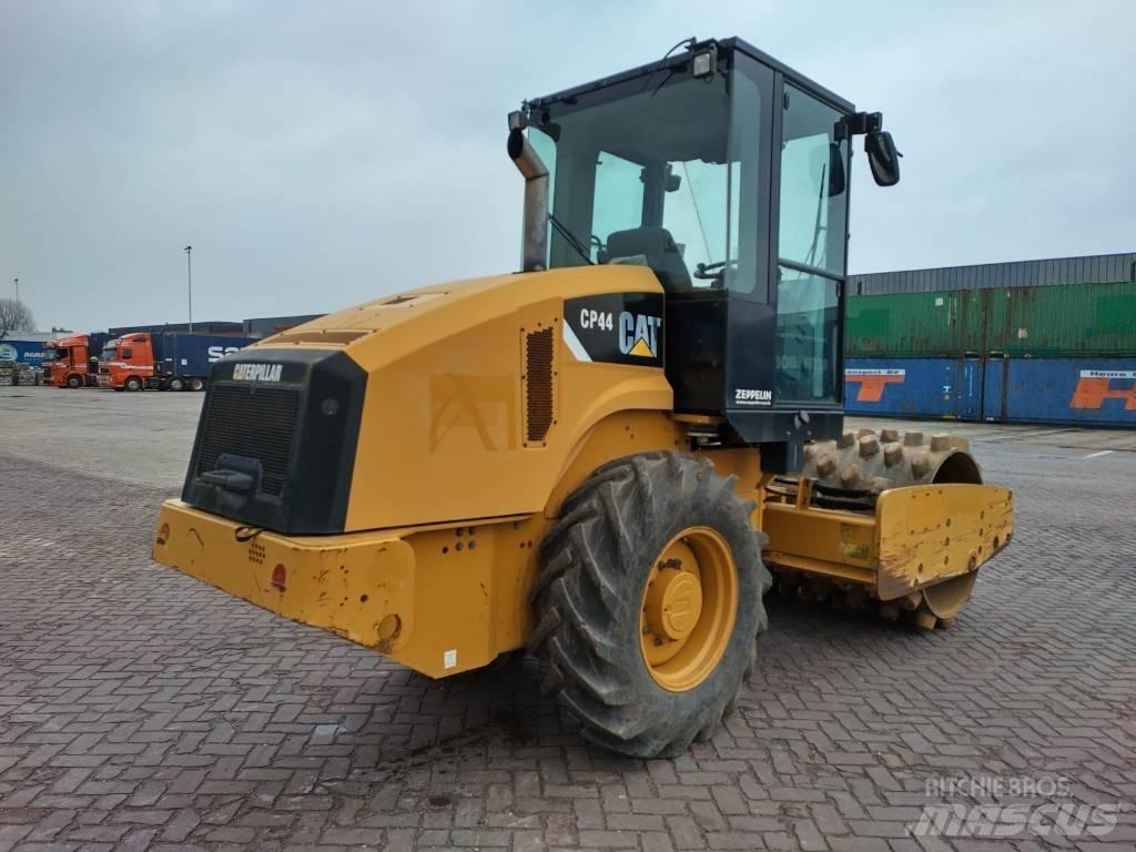 CAT CS CP44 Enkelt tromle