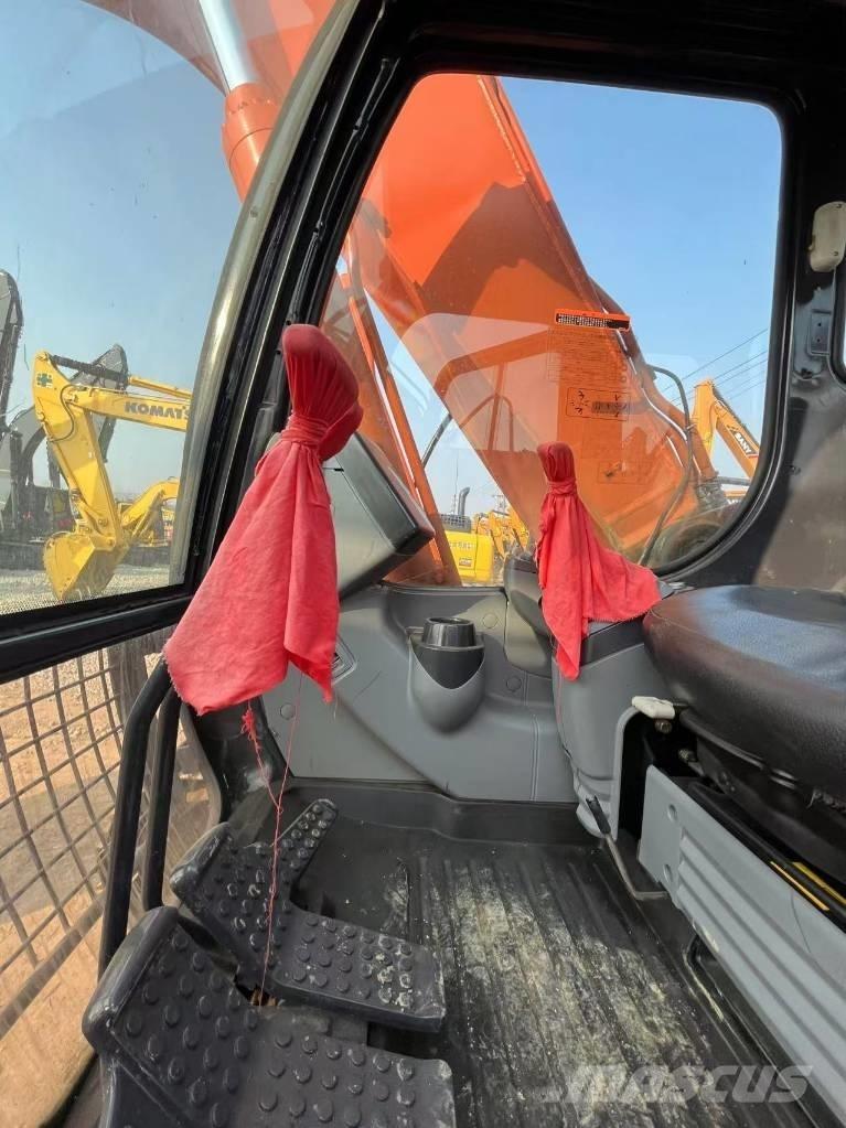 Hitachi ZX 160 Gravemaskiner på larvebånd