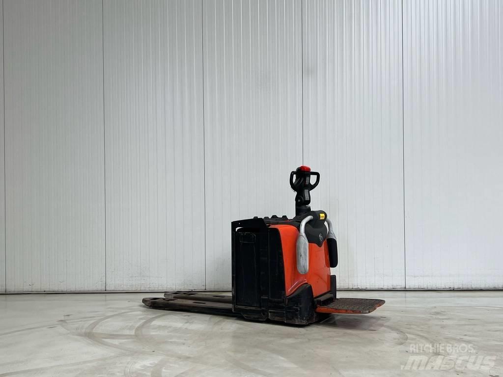 BT LPE250 El-palleløftere med platform