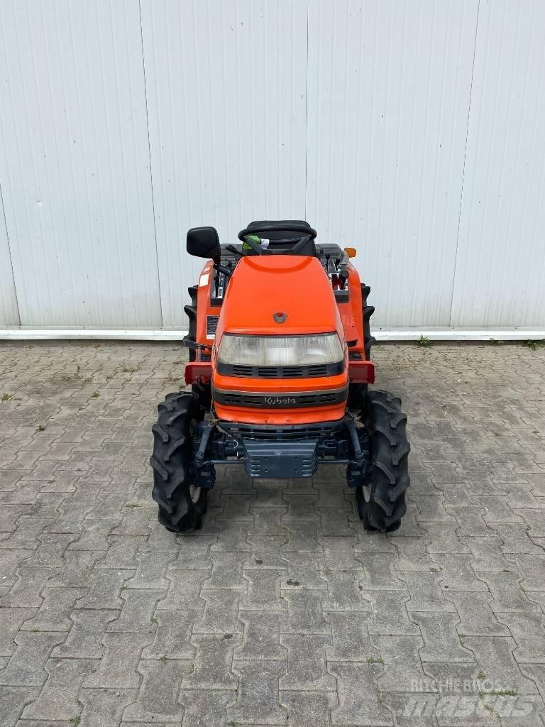 Kubota A14 Kompakte traktorer