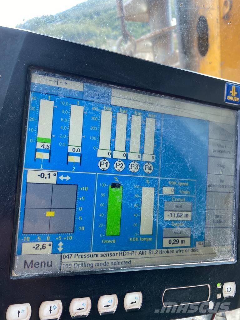 Bauer BG 24 H Tunge bor