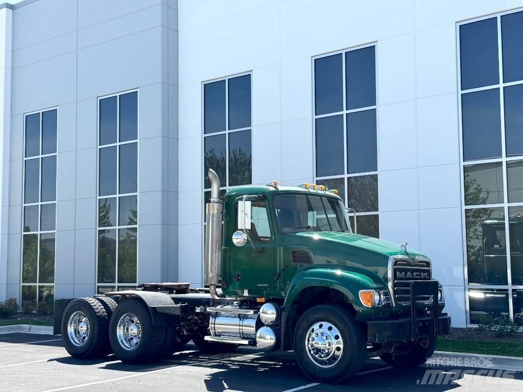Mack Granite CV713 Trækkere