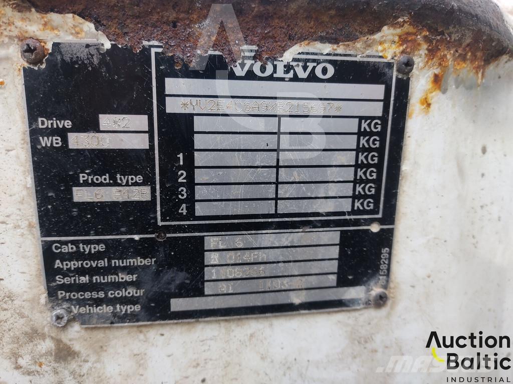 Volvo FL618 Lastbiler med tip