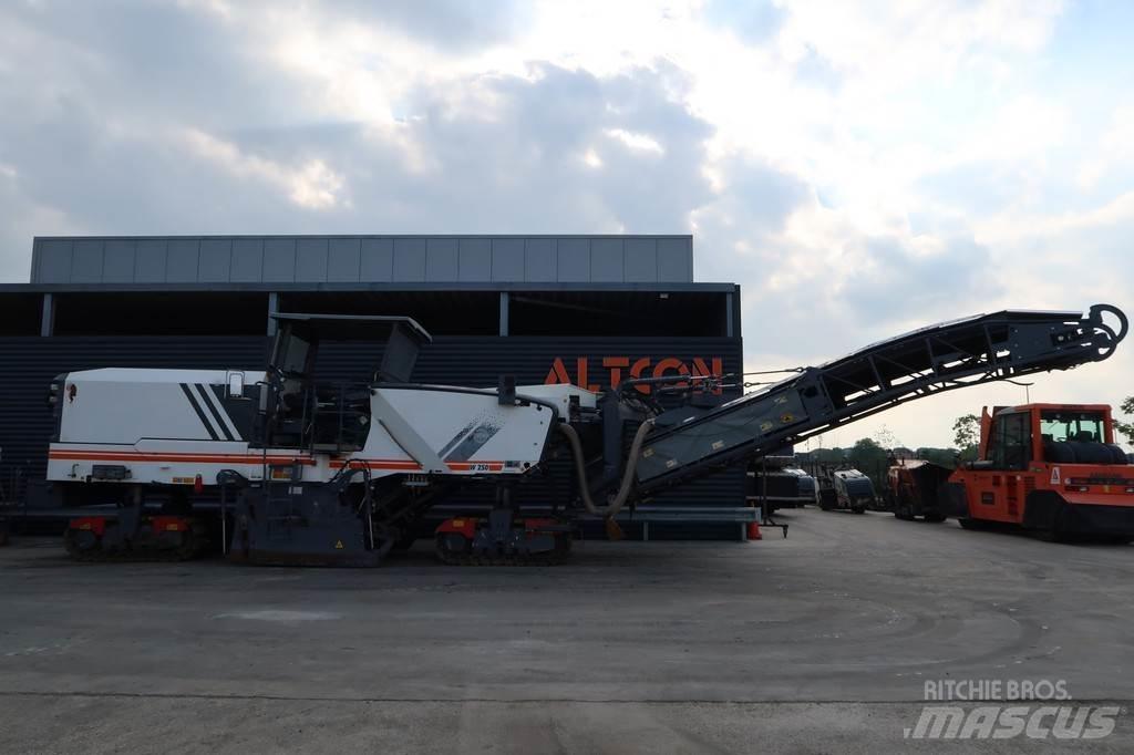 Wirtgen W 250 Asfalt-koldfræsere