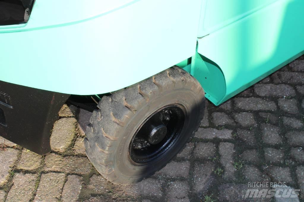 Mitsubishi FD25N Diesel gaffeltrucks