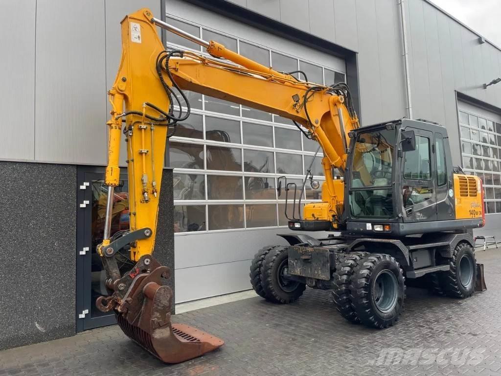 Hyundai R140W-7A Gravemaskiner på hjul