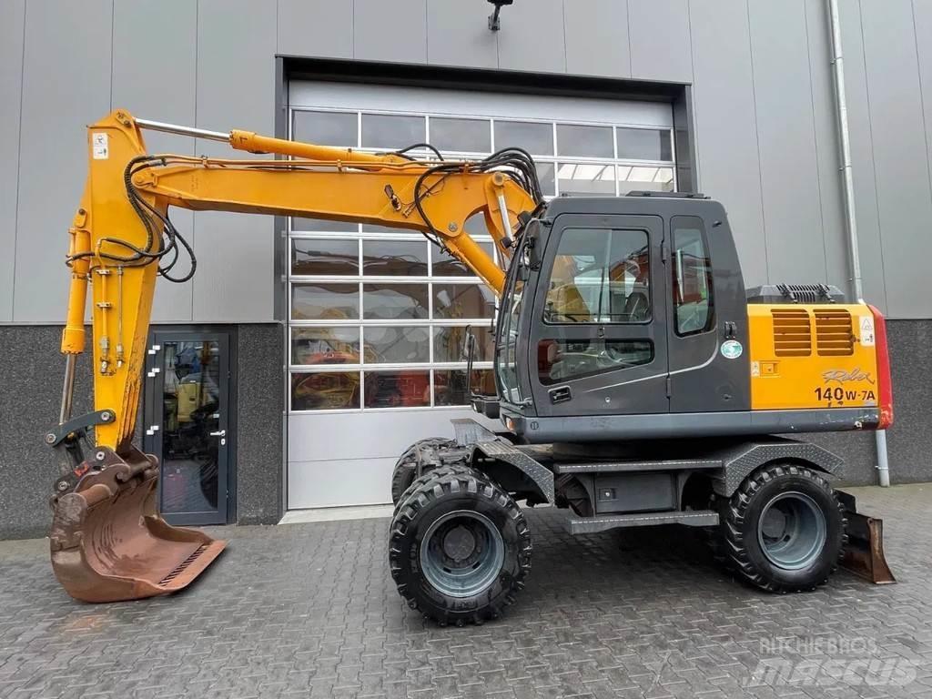Hyundai R140W-7A Gravemaskiner på hjul