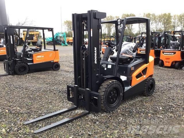 Doosan D25S-9 Diesel gaffeltrucks