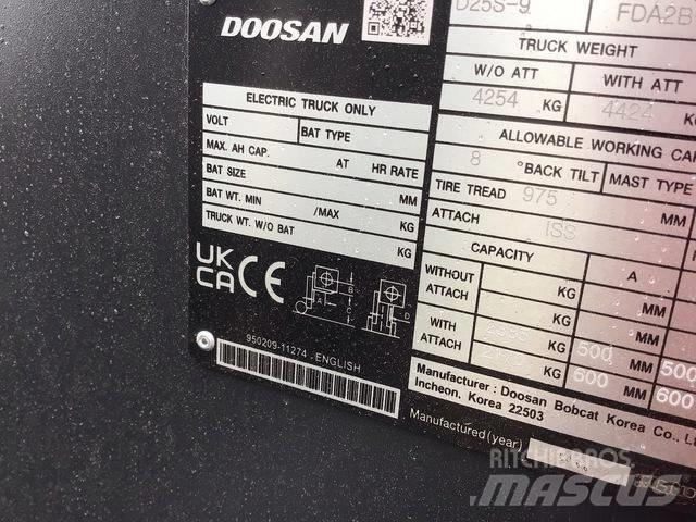 Doosan D25S-9 Diesel gaffeltrucks