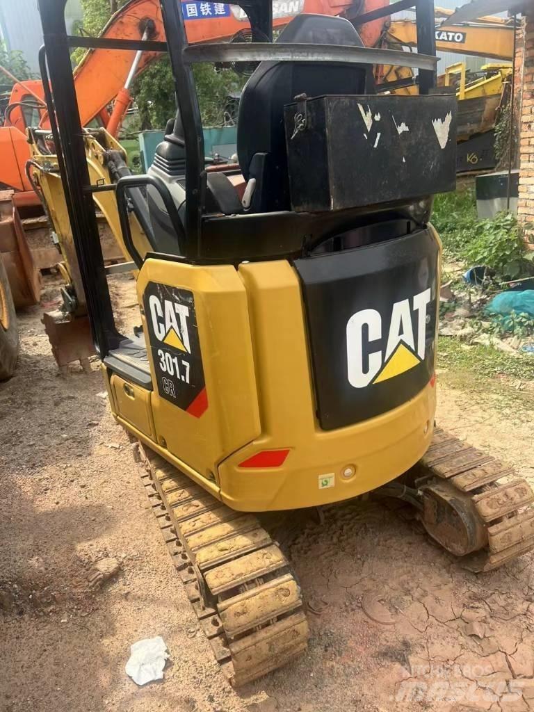 CAT 301.7 Minigravemaskiner