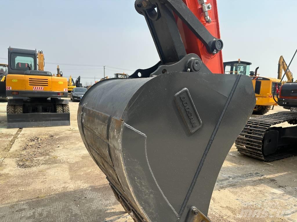Doosan DX 225LC-9C Gravemaskiner på larvebånd