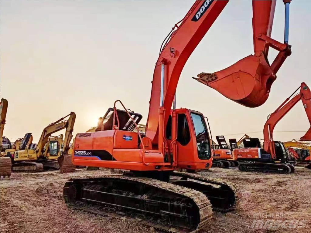 Doosan DH 225 LC-7 Gravemaskiner på larvebånd