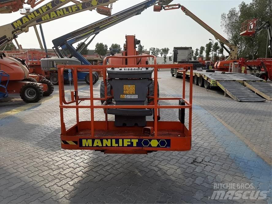 JLG 800AJ Bomlifte med knækarm