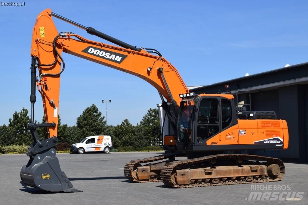 Doosan DX 255 LC-7 Gravemaskiner på larvebånd