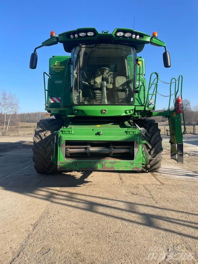 John Deere T 670 i Mejetærskere