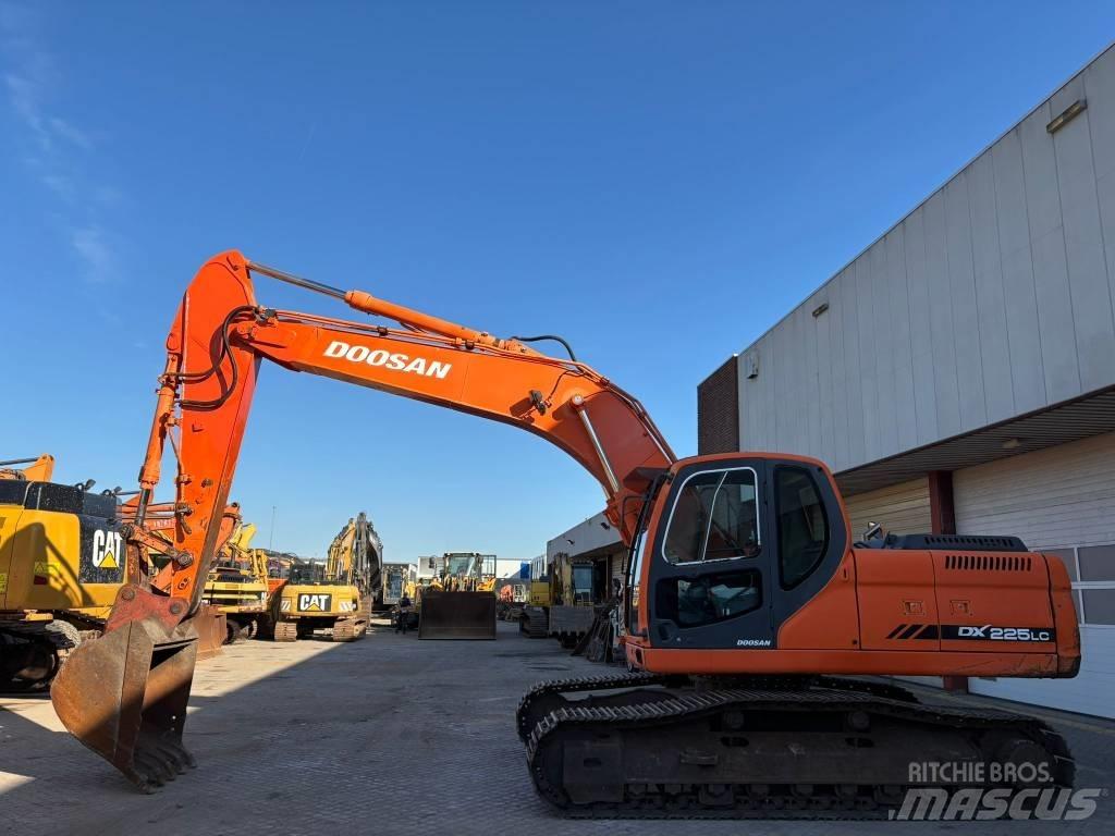 Doosan DX255LC Gravemaskiner på larvebånd