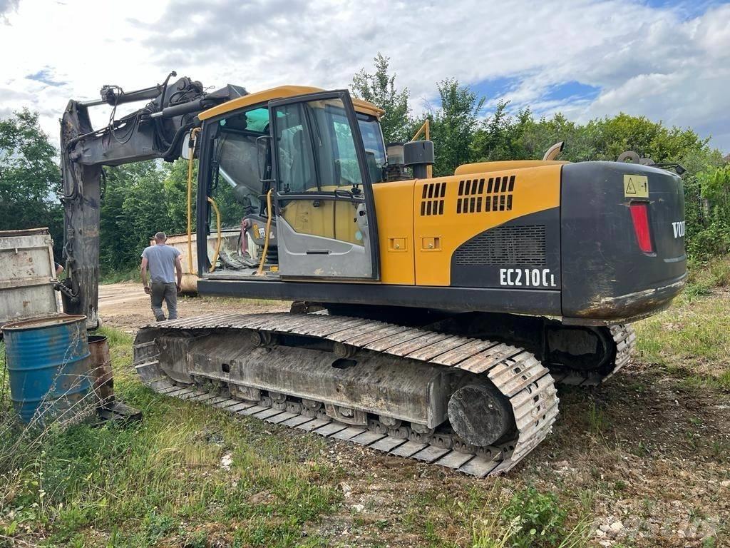 Volvo EC 210 C L Gravemaskiner på larvebånd