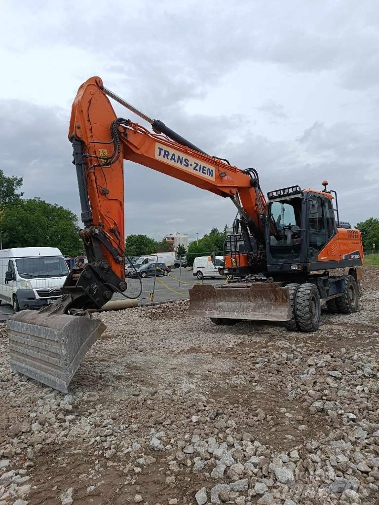 Doosan DX 190 W-5 Gravemaskiner på hjul