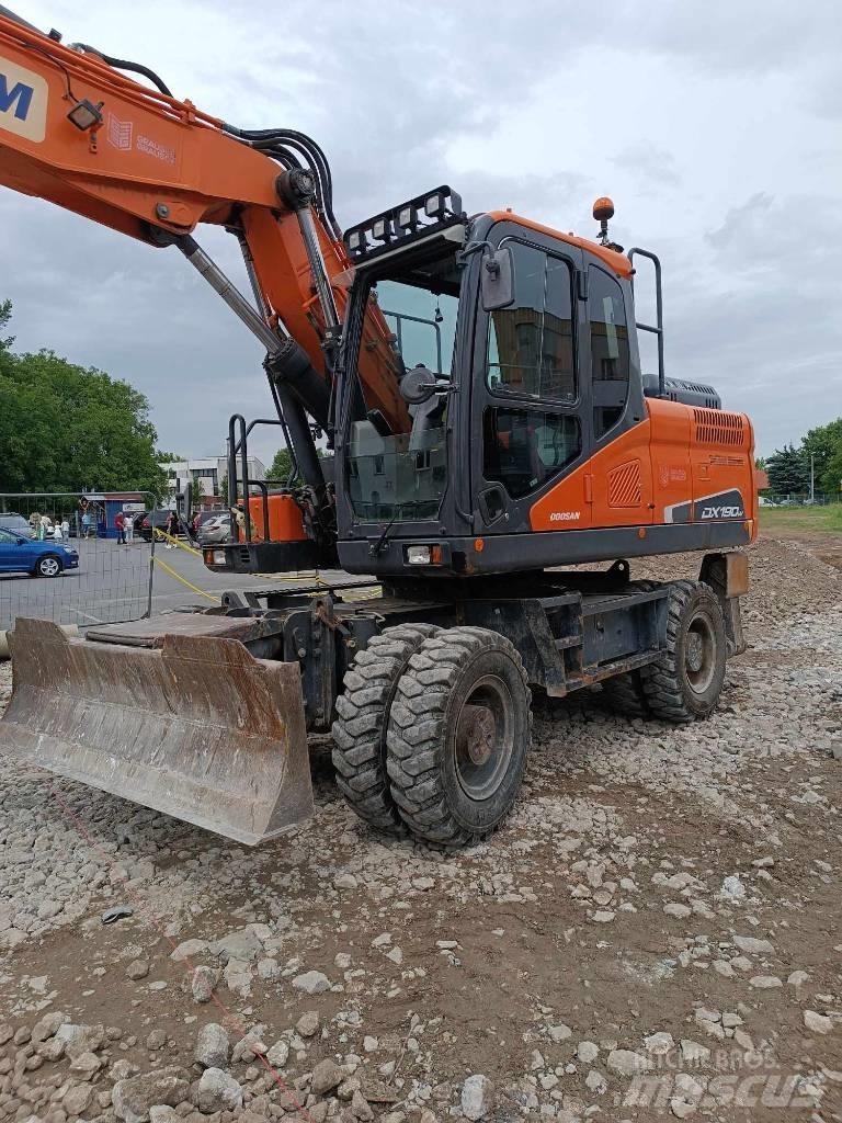 Doosan DX 190 W-5 Gravemaskiner på hjul