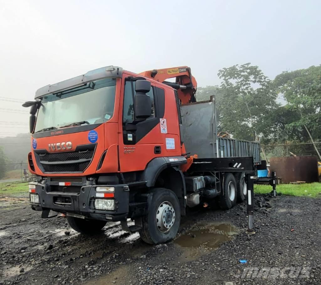 Iveco Trakker 410 Lastbil med kran