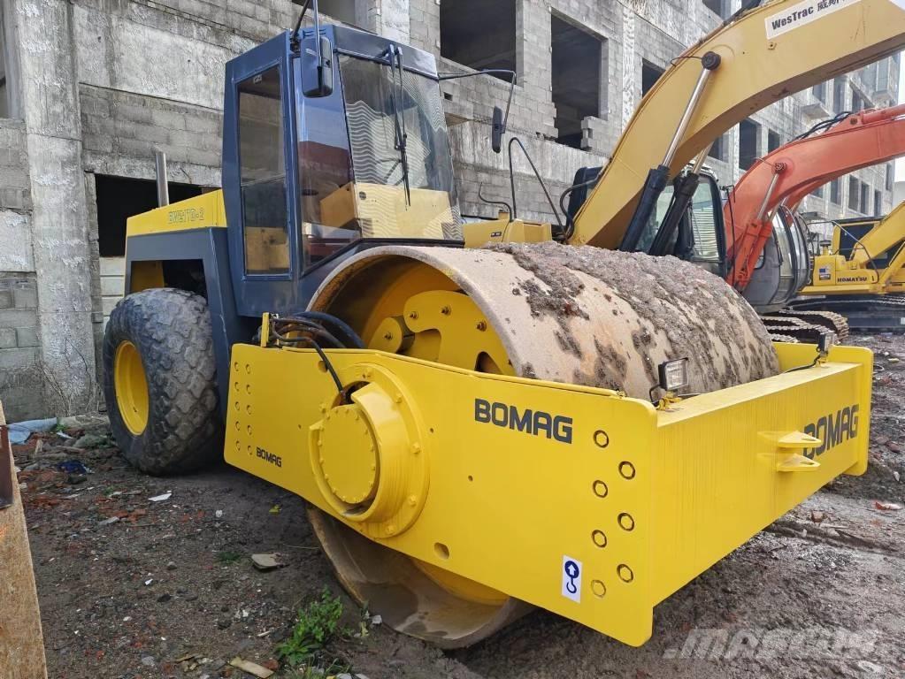 Bomag BW 217 D-2 Enkelt tromle