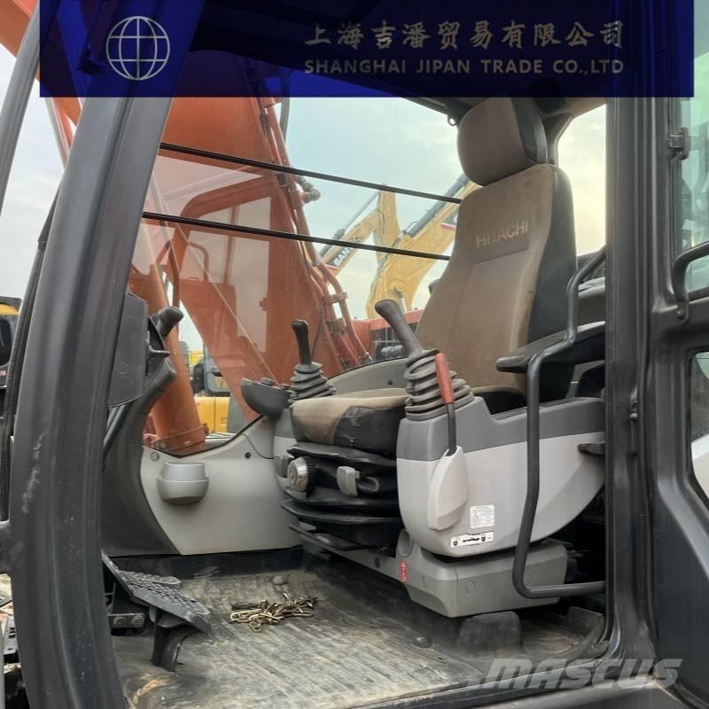 Hitachi ZX 130 Gravemaskiner på larvebånd