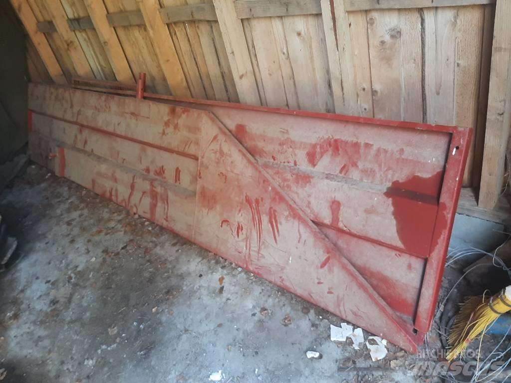 Tuhti Rehulaidat M90 Andre vogne