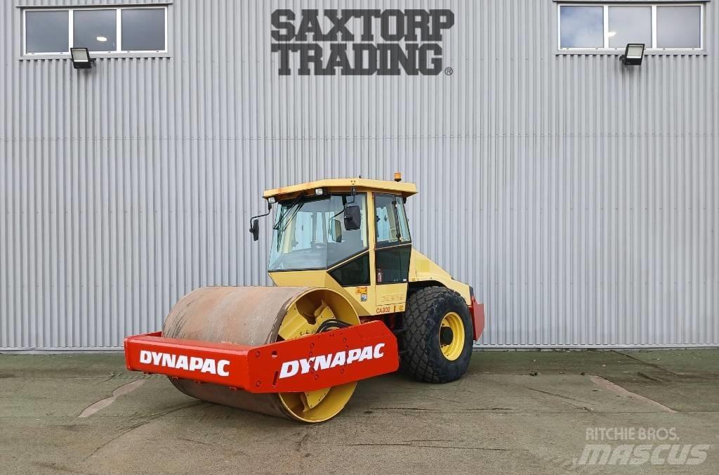 Dynapac CA302 D, Vält Enkelt tromle