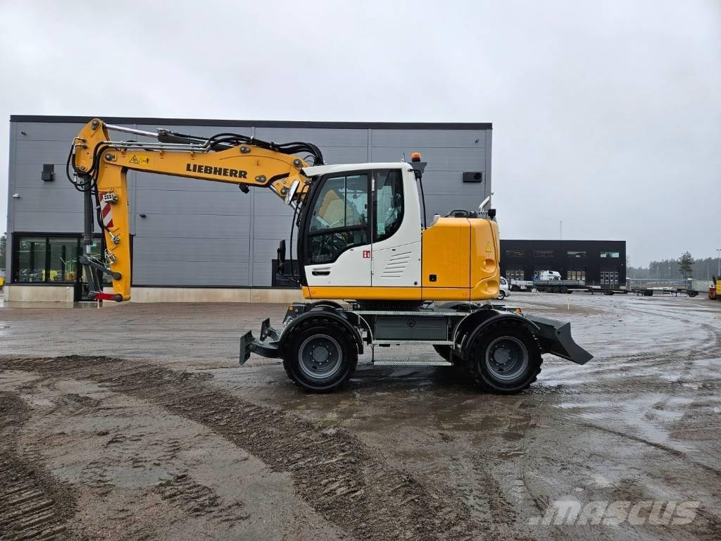 Liebherr 913 Compact Gravemaskiner på hjul