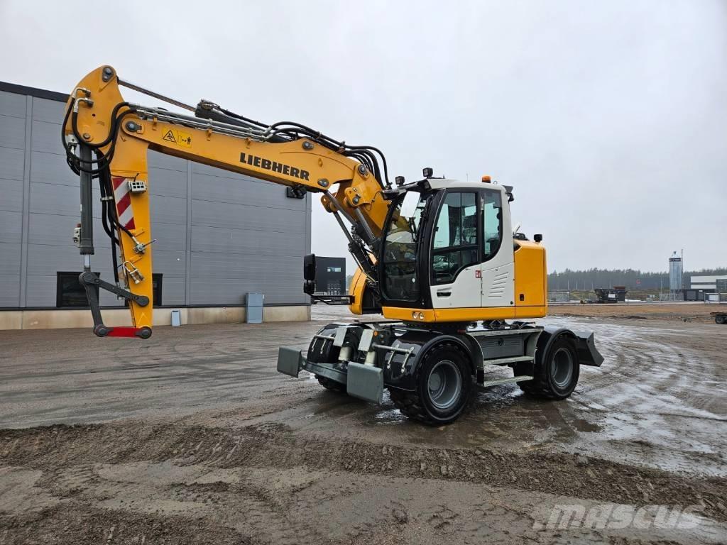 Liebherr 913 Compact Gravemaskiner på hjul