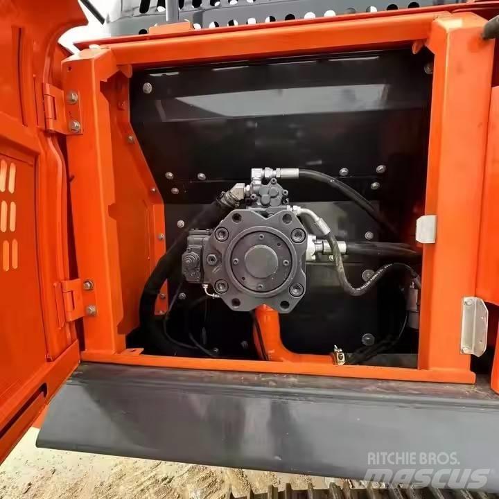 Doosan DX300LC Gravemaskiner på larvebånd