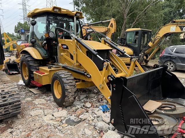 CAT 420 F Rendegravere