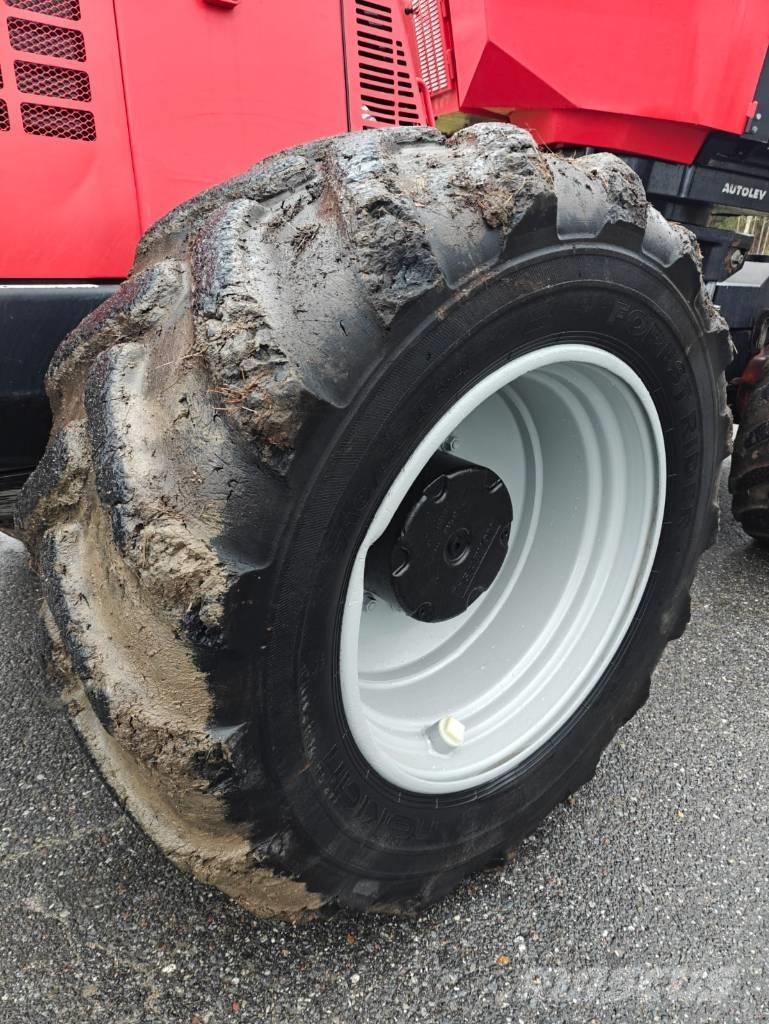 Komatsu 901 TX.1 Skovningsmaskiner