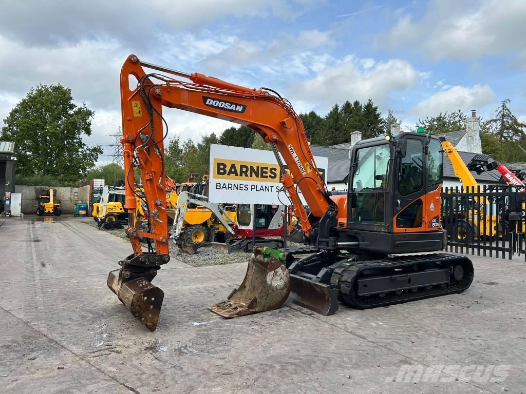 Doosan DX 80 R Midi-gravemaskiner 7t - 12t