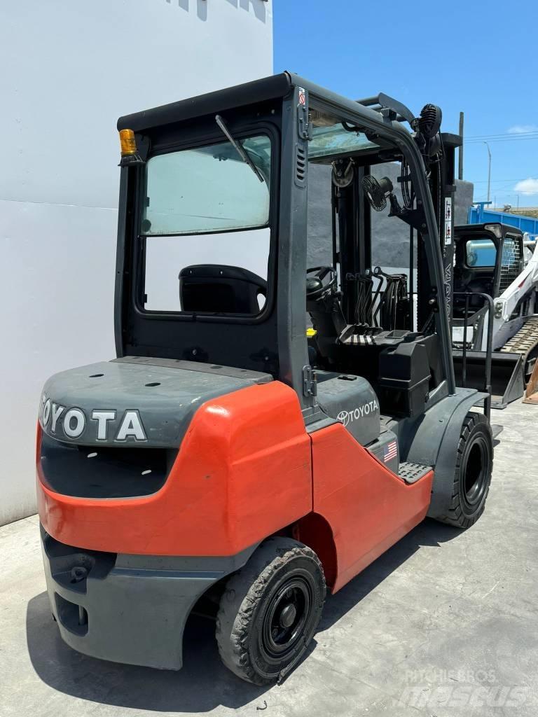 Toyota 8 FD U 25 Gaffeltrucks - andre