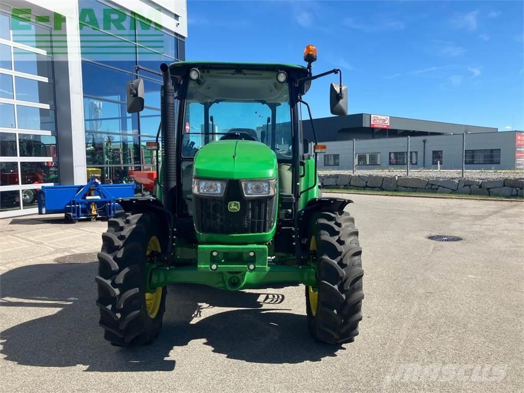 John Deere 5067E Traktorer