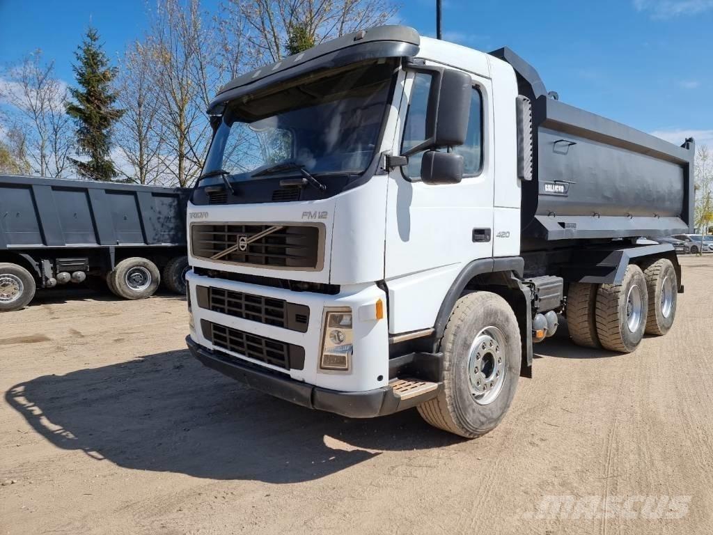 Volvo FM 420 6X4 Skip loader