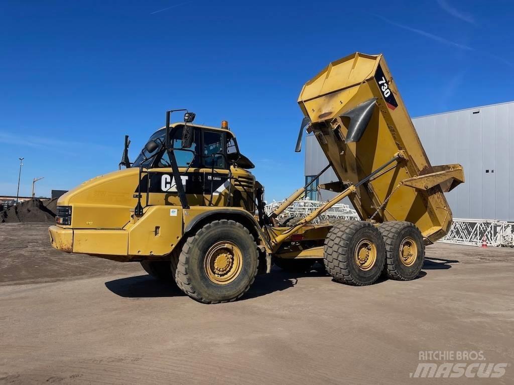 CAT 730 Terrængående lastbiler
