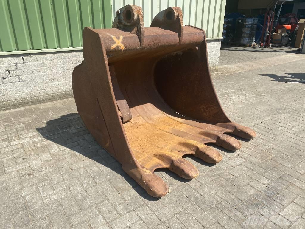  BAK 954 Skovle