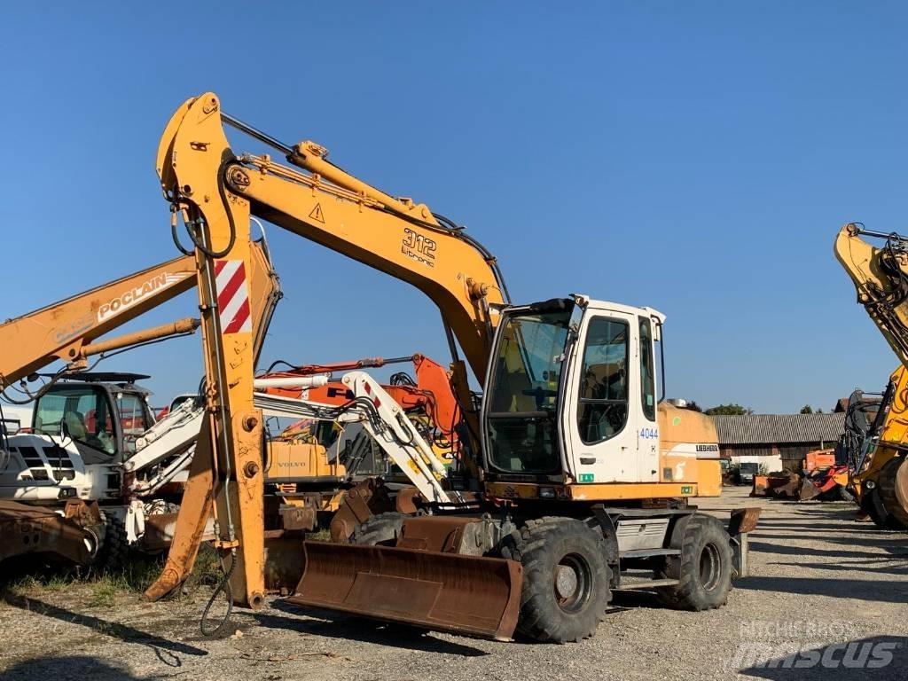 Liebherr A 312 Gravemaskiner på hjul