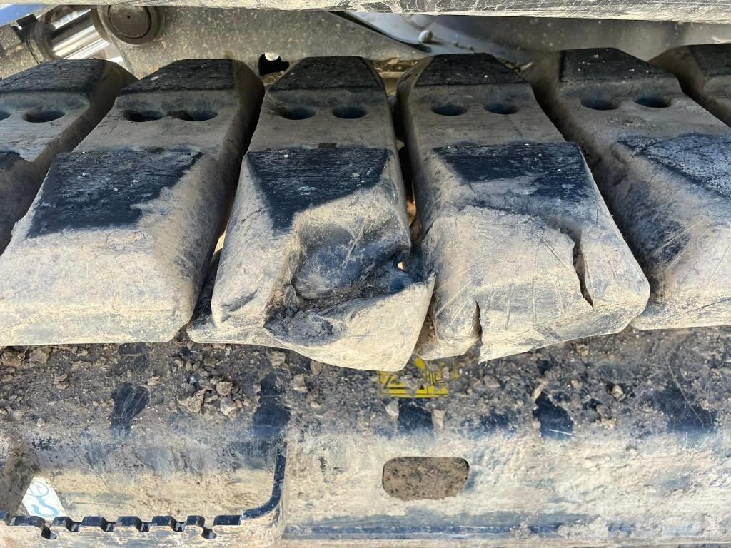 Hitachi ZX135US Gravemaskiner på larvebånd