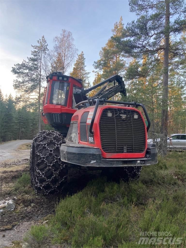 Komatsu 951 Skovningsmaskiner