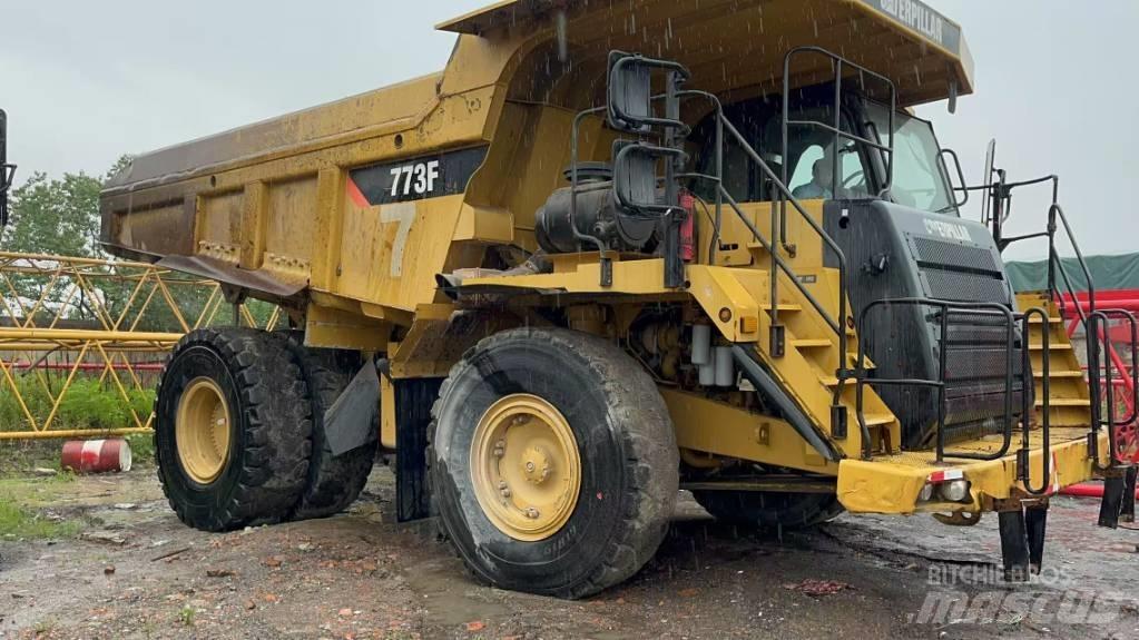 CAT 773 F Terrængående lastbiler